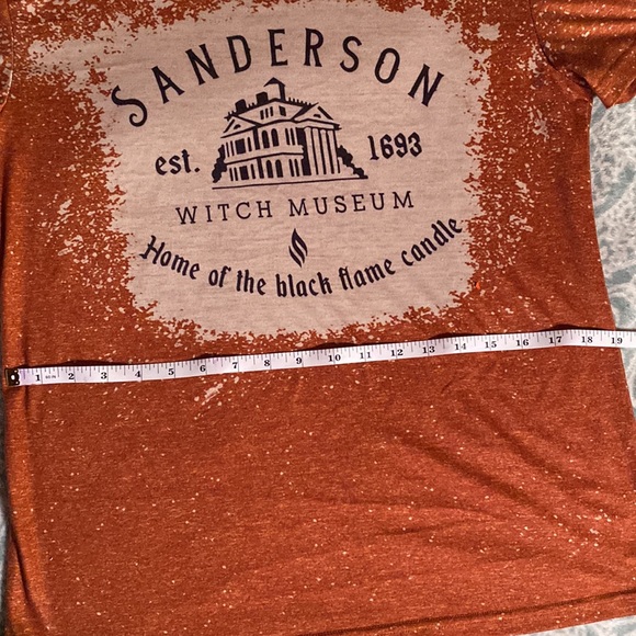 Sanderson Witch Museum Short Sleeve Tee - Picture 8 of 9